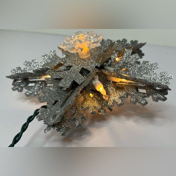 Snowflake Christmas Tree Topper Silver Glitter White Lighted 8" Diameter - Picture 4 of 5